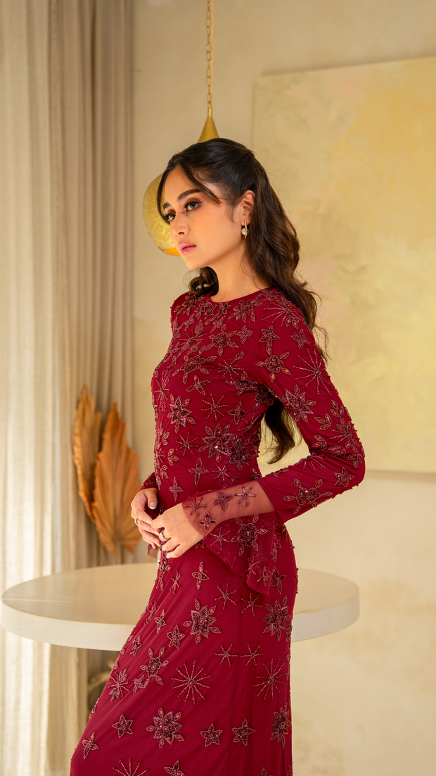burgundy embellished dress with flare sleeves 01